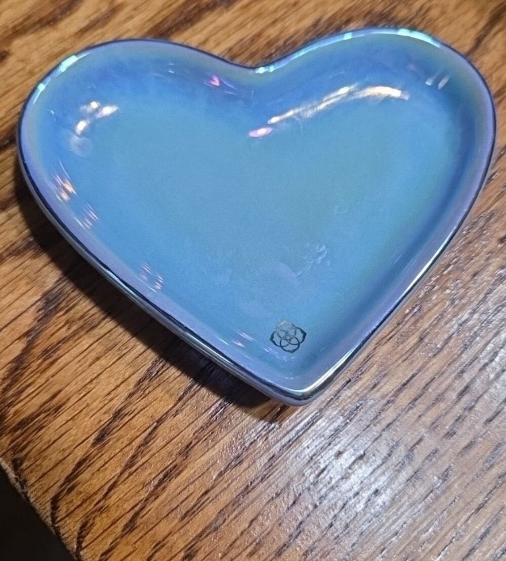 Kendra Scott Iridescent Blue Heart Shaped Trinket Dish